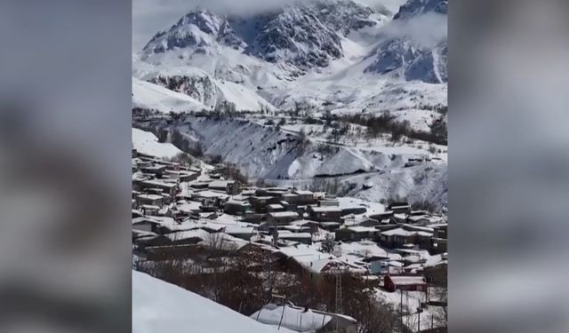 Kemah’ın Zirvesinde: Yücebelen Her Mevsim Güzel  (VİDEO)