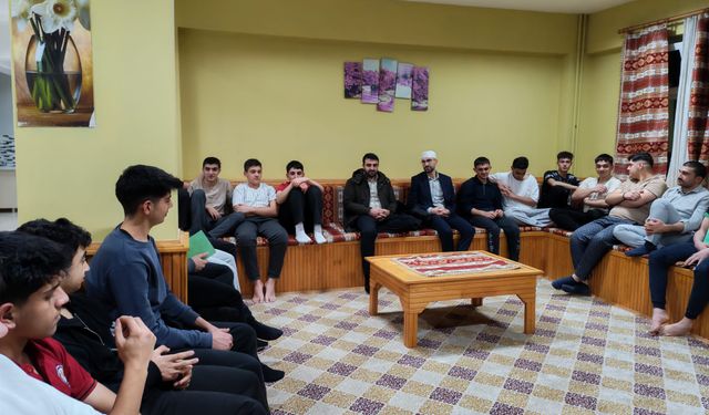 Erzincan Müftülüğü’nden Gençlere Rehberlik