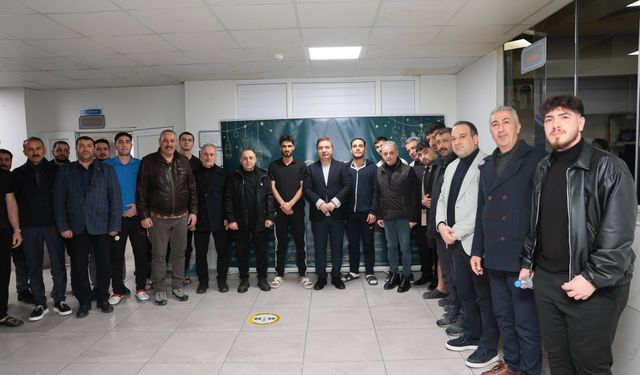 Vali Hamza Aydoğdu, KYK Yurdunda Öğrencilerle Sahurda Buluştu