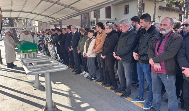 Ahmet Eğinlioğlu Son Yolculuğuna Uğurlandı (VİDEO)