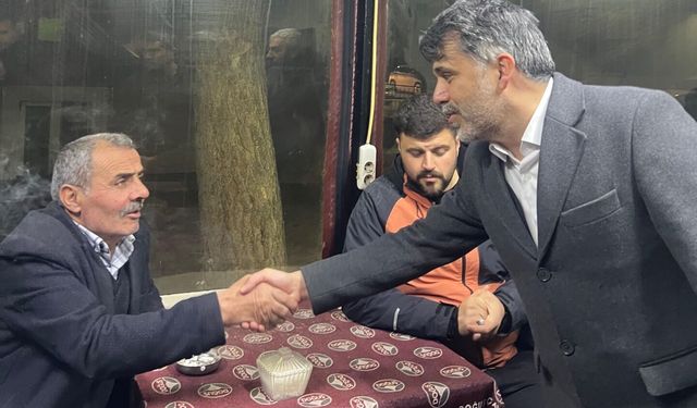 AK Parti İl Başkanı Kabadayı, Teravih Sonrası Vatandaşlarla Buluştu