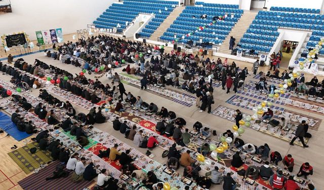 EBYÜ Kampüste Geleneksel İftar Coşkusu