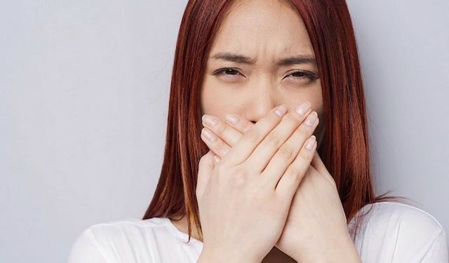 Hıçkırık Neden Olur? Vücudun Bu İlginç Refleksinin Bilimsel Açıklaması