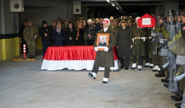 Erzincan’daki Kazada Yaralanan Astsubayın Naaşı Memleketine Uğurlandı