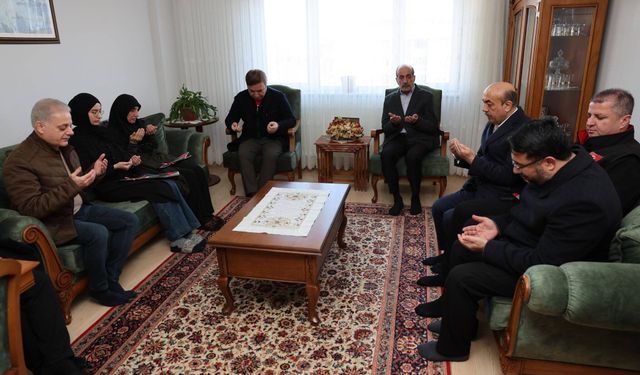 Şehit Ailesi Kadınlar Günü'nde Unutulmadı