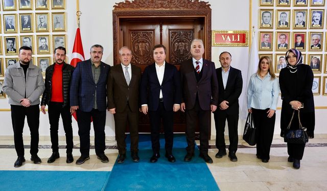 Berberler ve Kuaförler Odası’ndan Vali Aydoğdu’ya Ziyaret