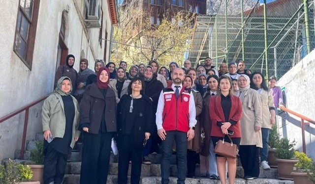 Kemaliye’de Velilere “Bilinçli Medya Kullanımı” Eğitimi