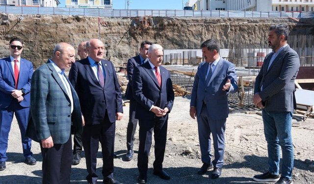 Binali Yıldırım Merkez Çarşısı İnşaatında: Çalışmaları Yerinde İnceledi