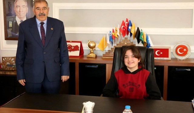 Çocuklar Makamı Devraldı