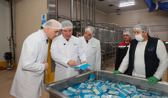 Erzincan’da Süt Üretimine Yakın Takip