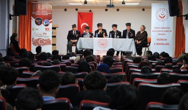 Erzincan'da Vatan Ve Kahramanlık Buluşmalarında Duygu Dolu Anlar