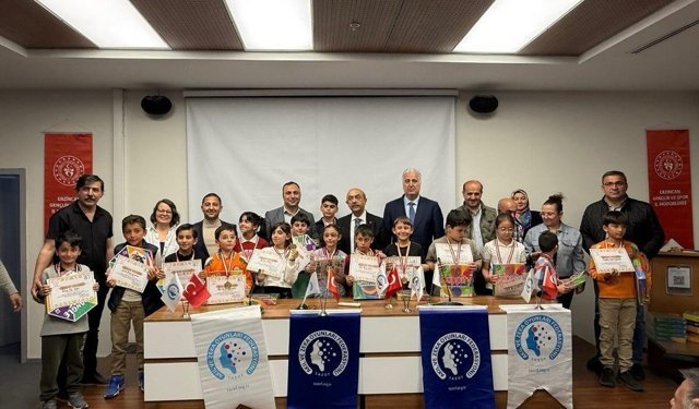 Erzincan'da Zekâ Oyunları Turnuvası