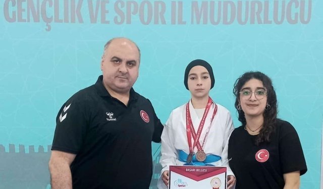 Erzincanlı Karatecilerden Büyük Başarı