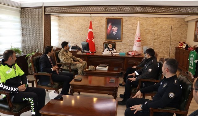 Kaymakamlık Koltuğu Minik Menderes’e Emanet Edildi