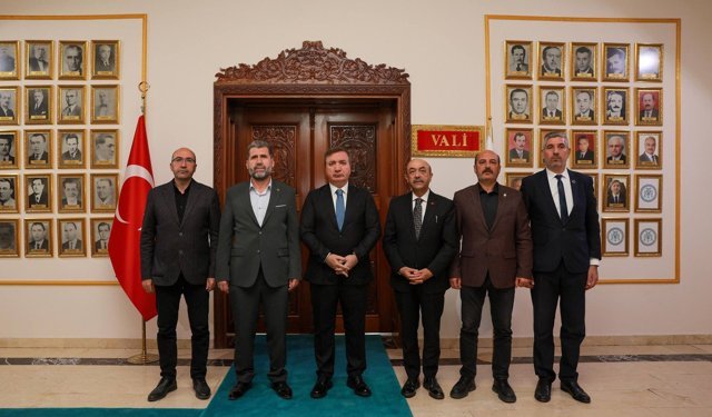 Vali Aydoğdu Eğitim Sendikalarıyla Güvenlik Masasında