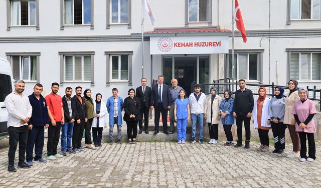 İl Müdürü Serdar Demirci’den Kemah Huzurevi Personeline Veda Ziyareti
