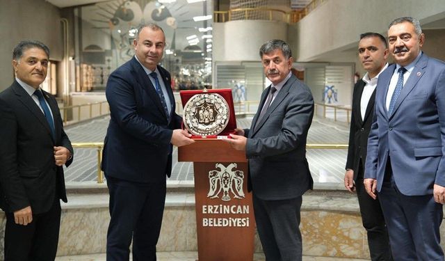 Erzincan’da Dikkat Çeken Ziyaret