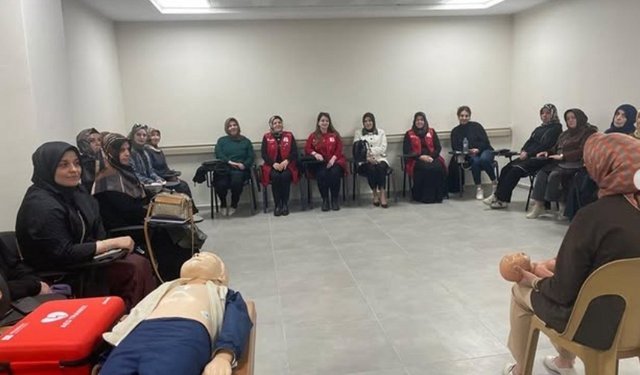 Erzincan’da Kadınlara İlk Yardım Eğitimi