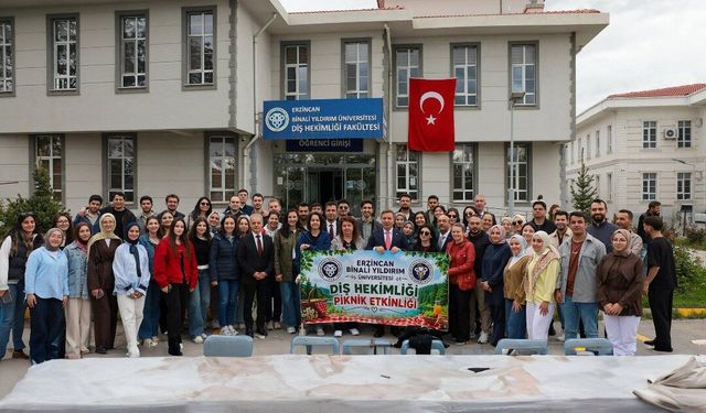 Geleceğin Diş Hekimleriyle Sürpriz Buluşma