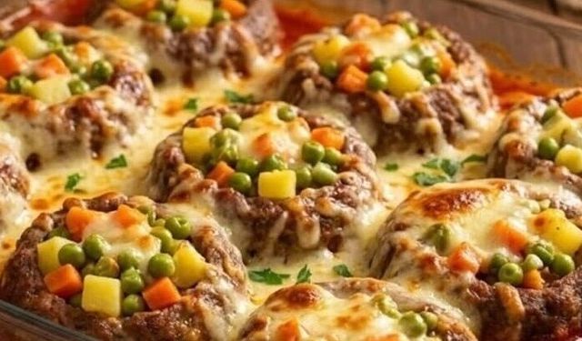 Lezzet Şöleni: Garnitürlü Sandal Köfte Tarifi