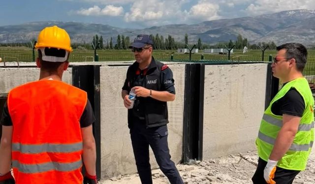AFAD’dan Fabrika Personeline Enkazda Arama Kurtarma Eğitimi