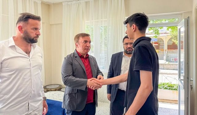 Aydoğdu’dan Acılı Aileye Destek
