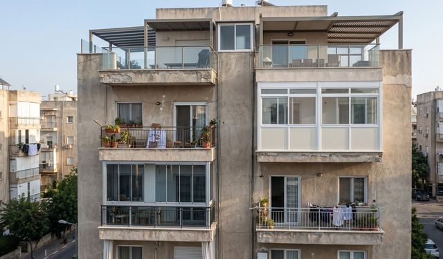 Yargıtay'dan Emsal Karar: İzinsiz Balkonlar Yıkılacak