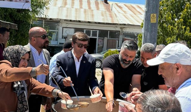 Çayırlı’da Geleneksel Aşure Lokması Paylaşıldı