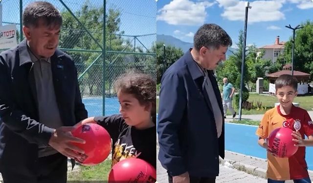 Erzincan Belediyesi'nden Çocuklara Futbol Topu Hediyesi
