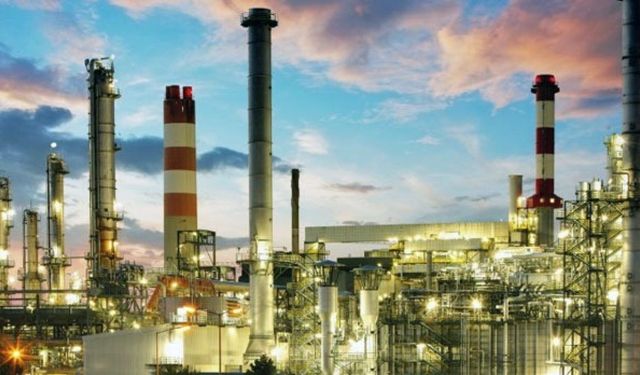 Nisan Ayında Sanayi Üretiminde Çifte Artış: Yıllık %6,0, Aylık %3,7 Yükseldi
