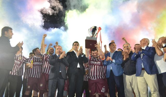 Kemah’ta Dostluk Turnuvası Finali Tamamlandı