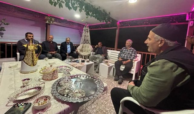 Üzümlü’de Hacdan Dönen Vatandaşlara Anlamlı Ziyaret