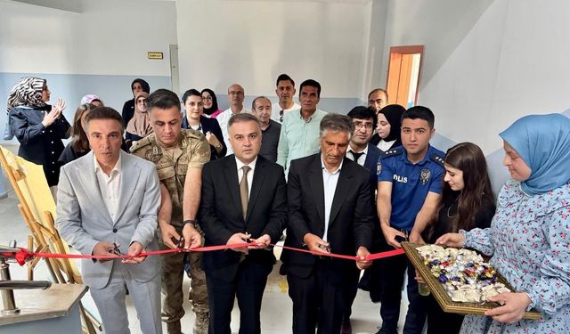 Üzümlü’de Yıl Boyu Verilen Emekler Sergide Taçlandı
