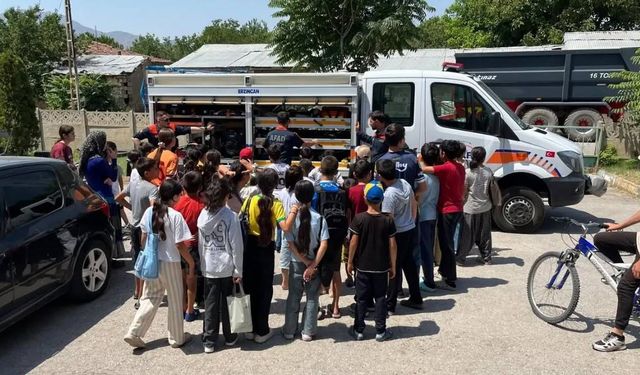 AFAD'dan Akyazı SYDV Spor Kulübü Öğrencilerine Afet Bilinci Eğitimi