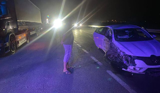 Erzincan'da Meydana Gelen Kaza Saniye Saniye Güvenlik Kamerasında (VİDEO)