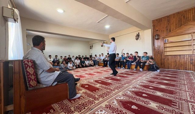 Gençler Hz. Peygamber’in İzinde: Erzincan’da Anlamlı Buluşma