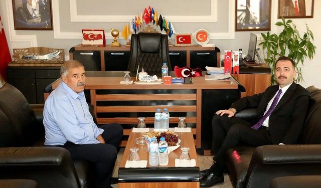 Kaymakam Hökelekli'den Belediyeye Ziyaret