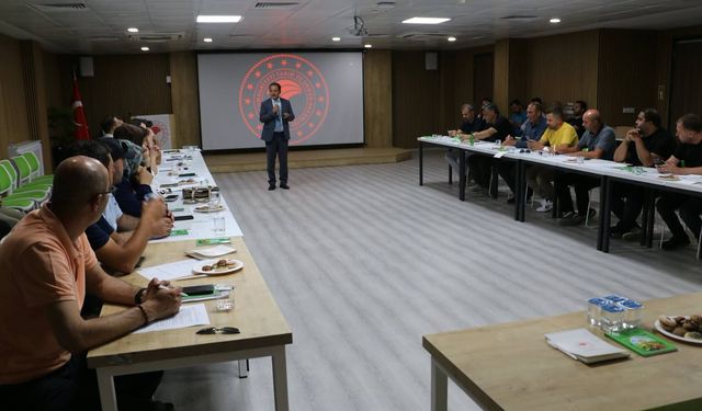 Erzincan Toplu Sera Bölgesi Yatırımcılarıyla Gelecek Planlandı