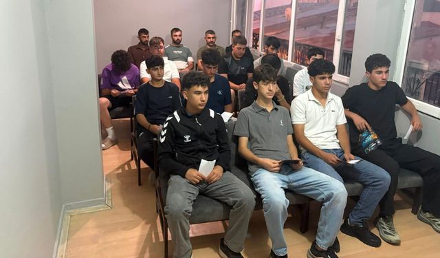 Ülkü Ocakları Temel Dini Eğitim Semineri Düzenledi