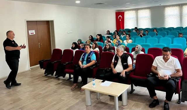 AFAD'dan Aile ve Sosyal Hizmetler Personeline Afet Farkındalık Eğitimi