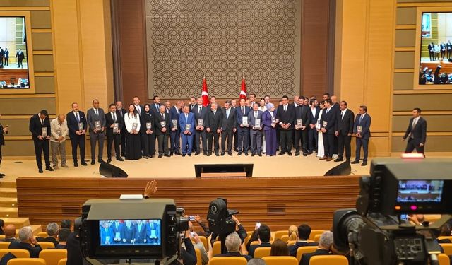 11. Anadolu Medya Ödülleri Ankara'da Verildi!