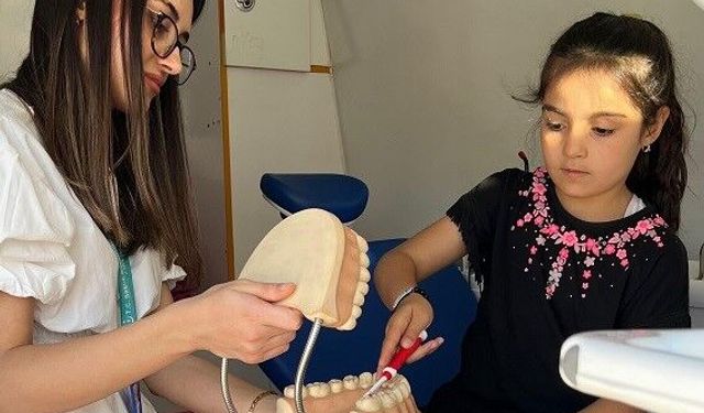 Sağlıklı Hayat Merkezi'nde çocuk ve yetişkinlere koruyucu diş sağlığı hizmeti