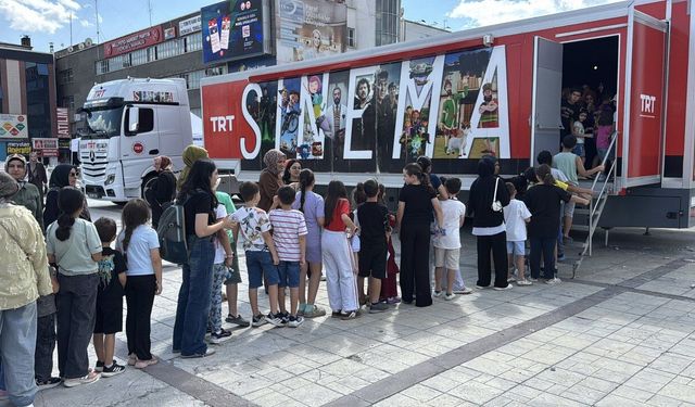 TRT Sinema Tırı Erzincan'daki Yolculuğunu Tamamladı