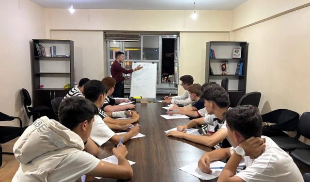 Ülkü Ocakları Erzincan'da Yaz Gelişim Programı Devam Ediyor