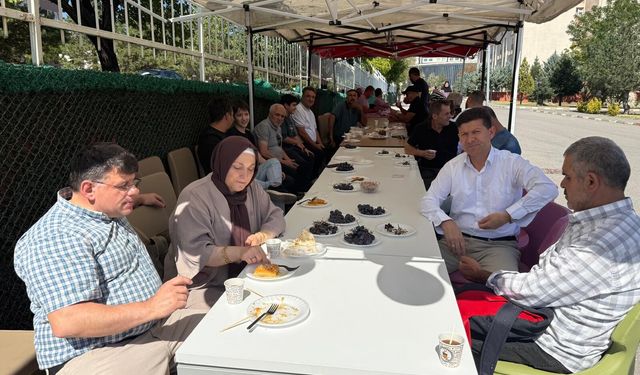 Üniversite öğrencilerine Erzincan lezzetleriyle sıcak karşılama