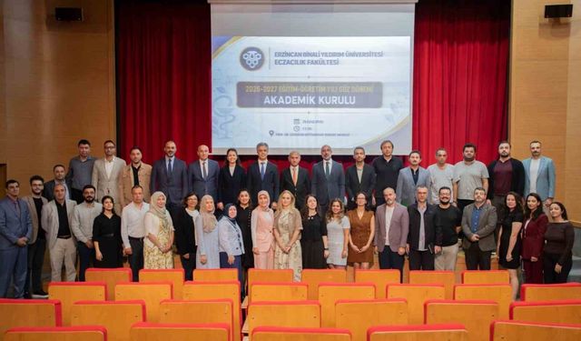 Eczacılık Fakültesinde akademik kurul toplantısı yapıldı