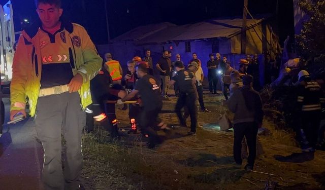 Erzincan'da otomobilin takla attığı kazada karı-koca yaralandı