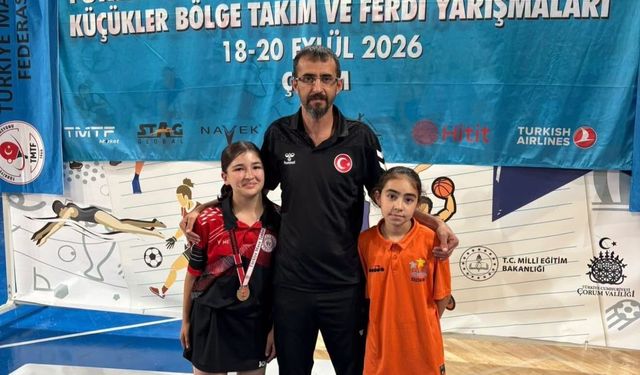 Erzincanlı Güler masa tenisinde bölge ikincisi oldu