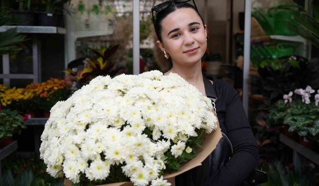 Eylül ayında en çok tercih edilen çiçekler kasımpatı ve sıklamen oluyor
