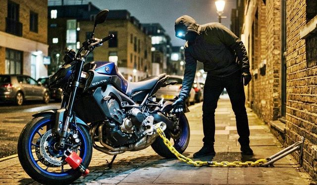 Hırsızların Kabusu Oldu: En Çok Aratılan En Güvenli Motosiklet Kilitleri ve Alarm Sistemleri (2026)